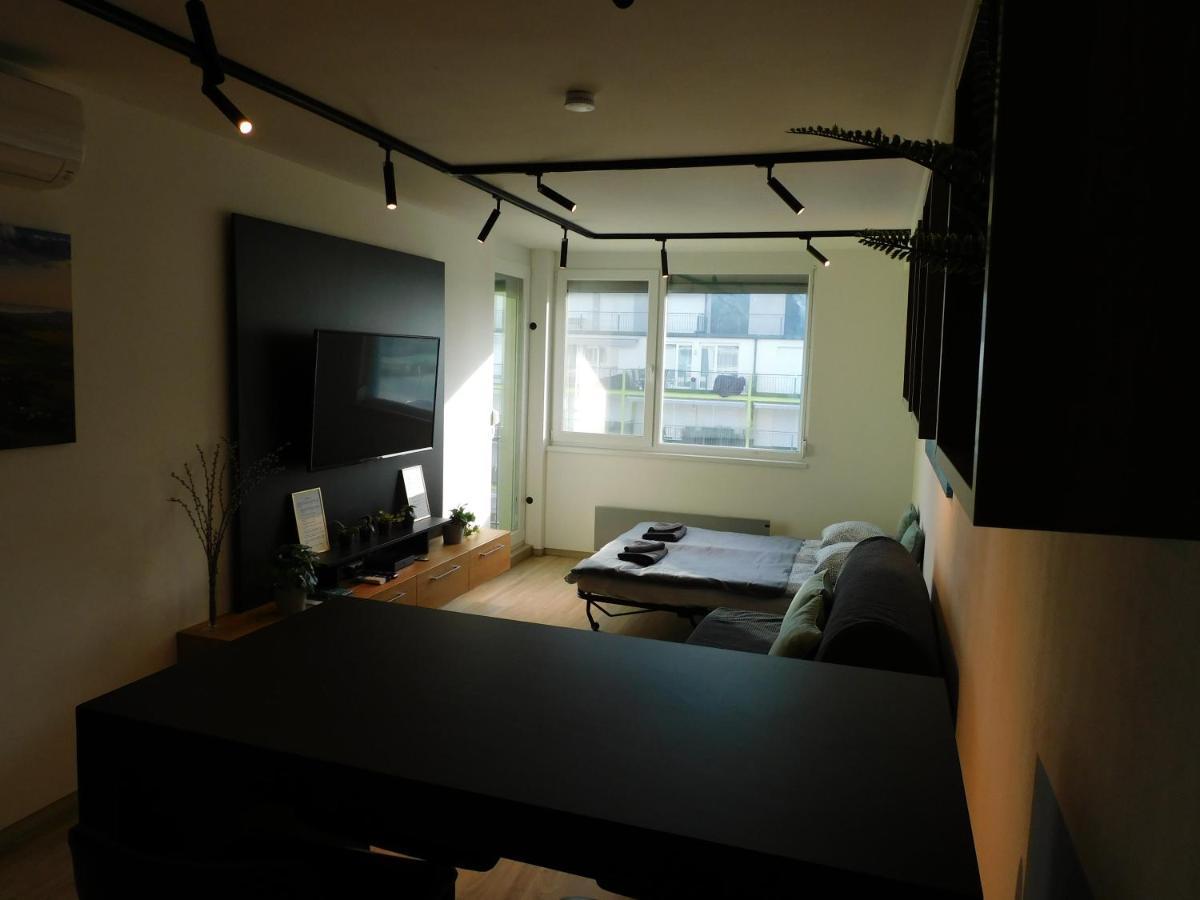 Chill & Relax Apartment Siófok Eksteriør billede
